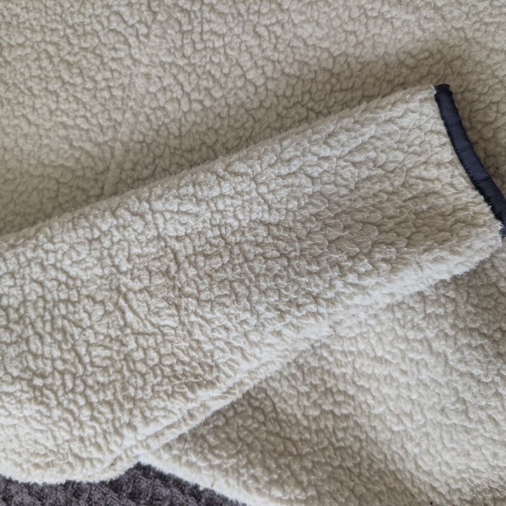 Patagonia Cream Fleece Pullover with Zipper Accents - Picture 8 of 10